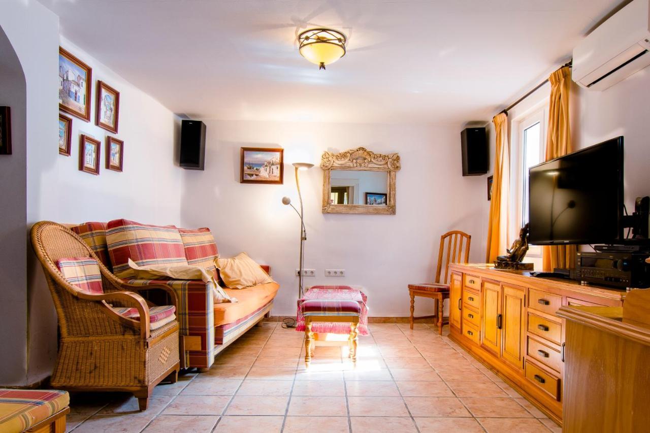 Casa Charlotte Apartment เนร์คา ภายนอก รูปภาพ
